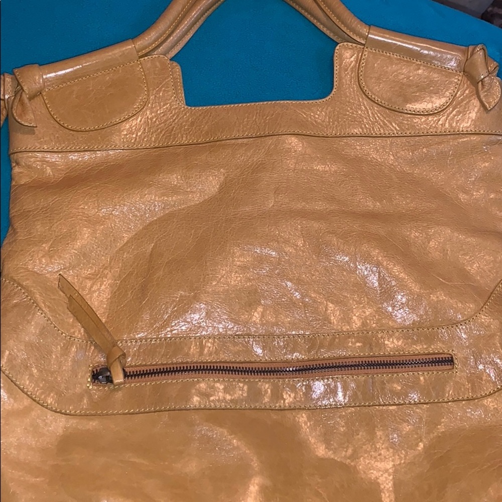 Gold leather bag - Picture 7 of 8